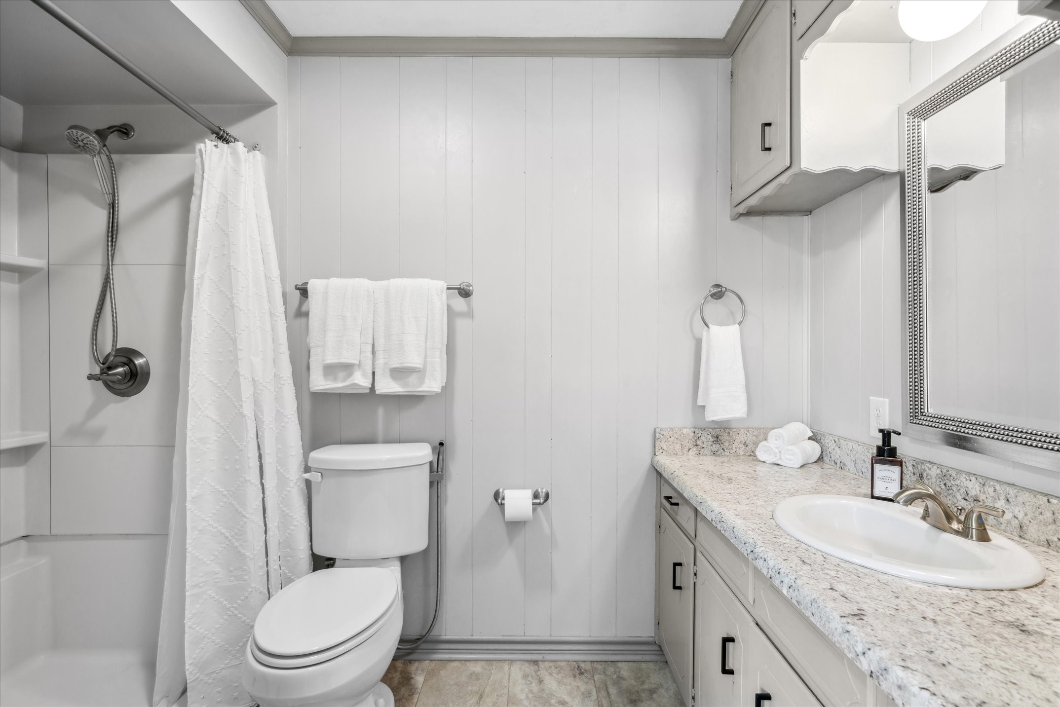 809 S Prairieville Street Athens TX 75751
