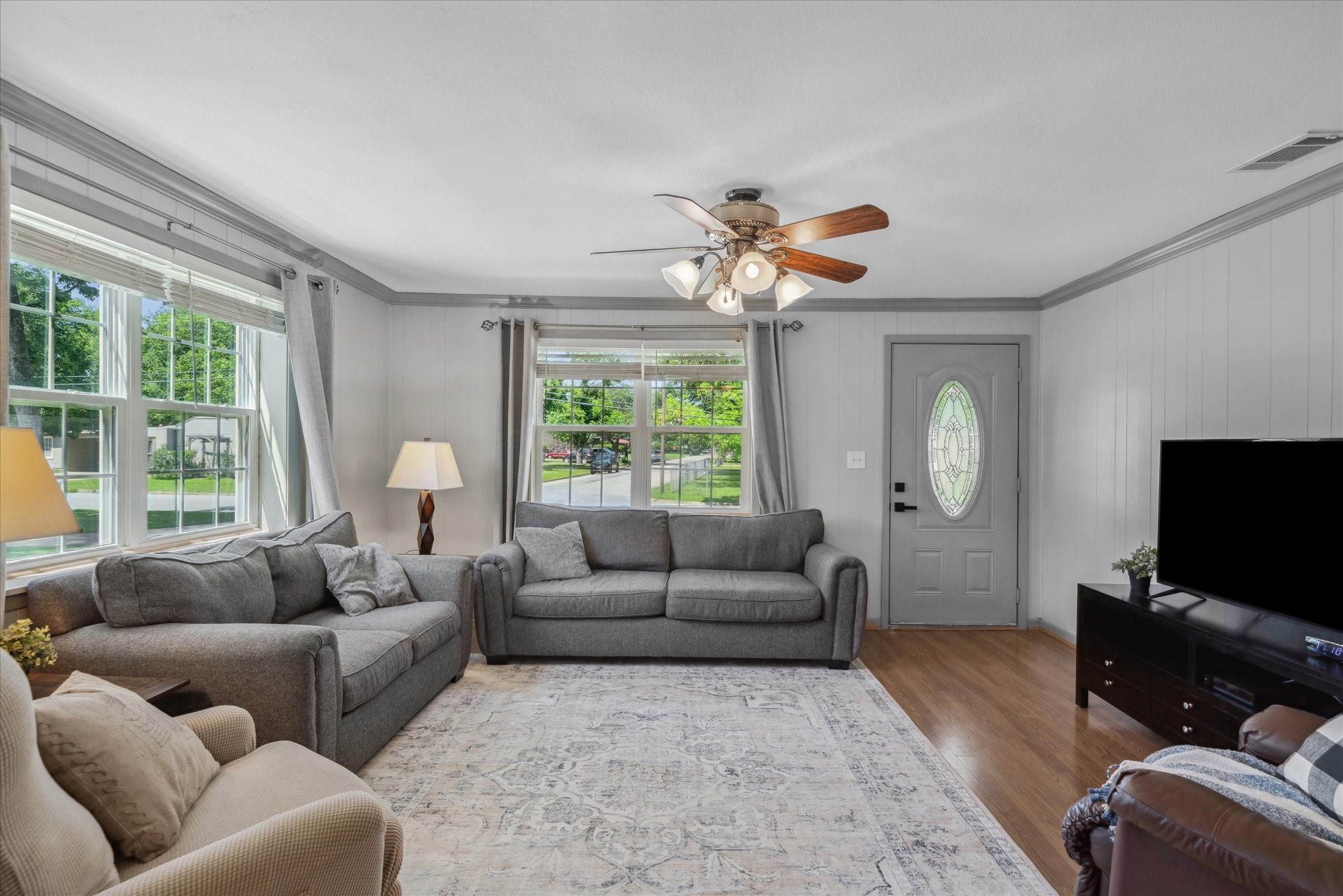 809 S Prairieville Street Athens TX 75751