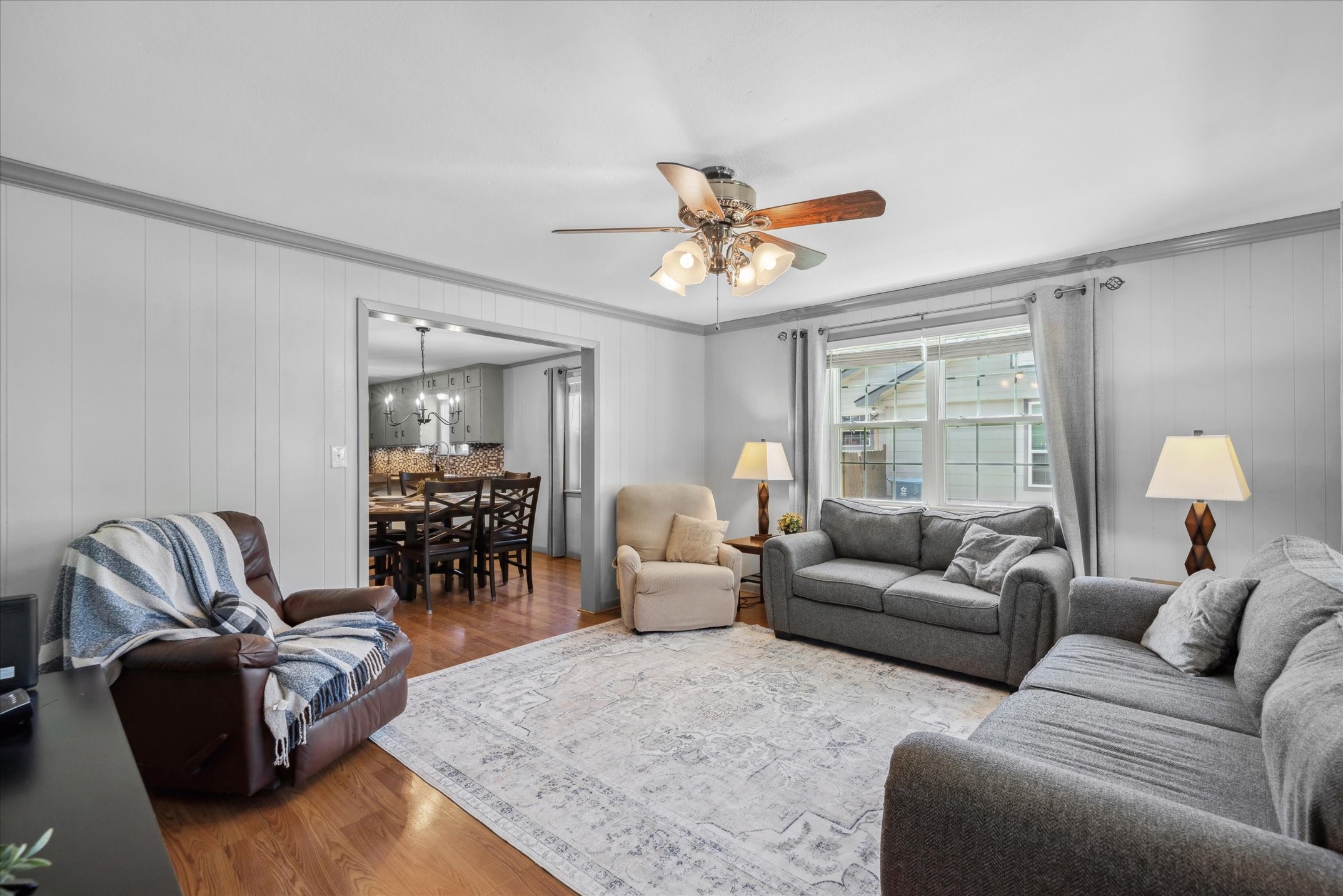 809 S Prairieville Street Athens TX 75751