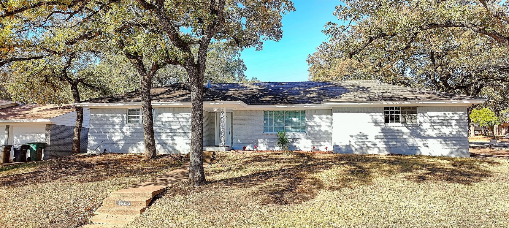 1408 Canterbury Circle Fort Worth TX 76112