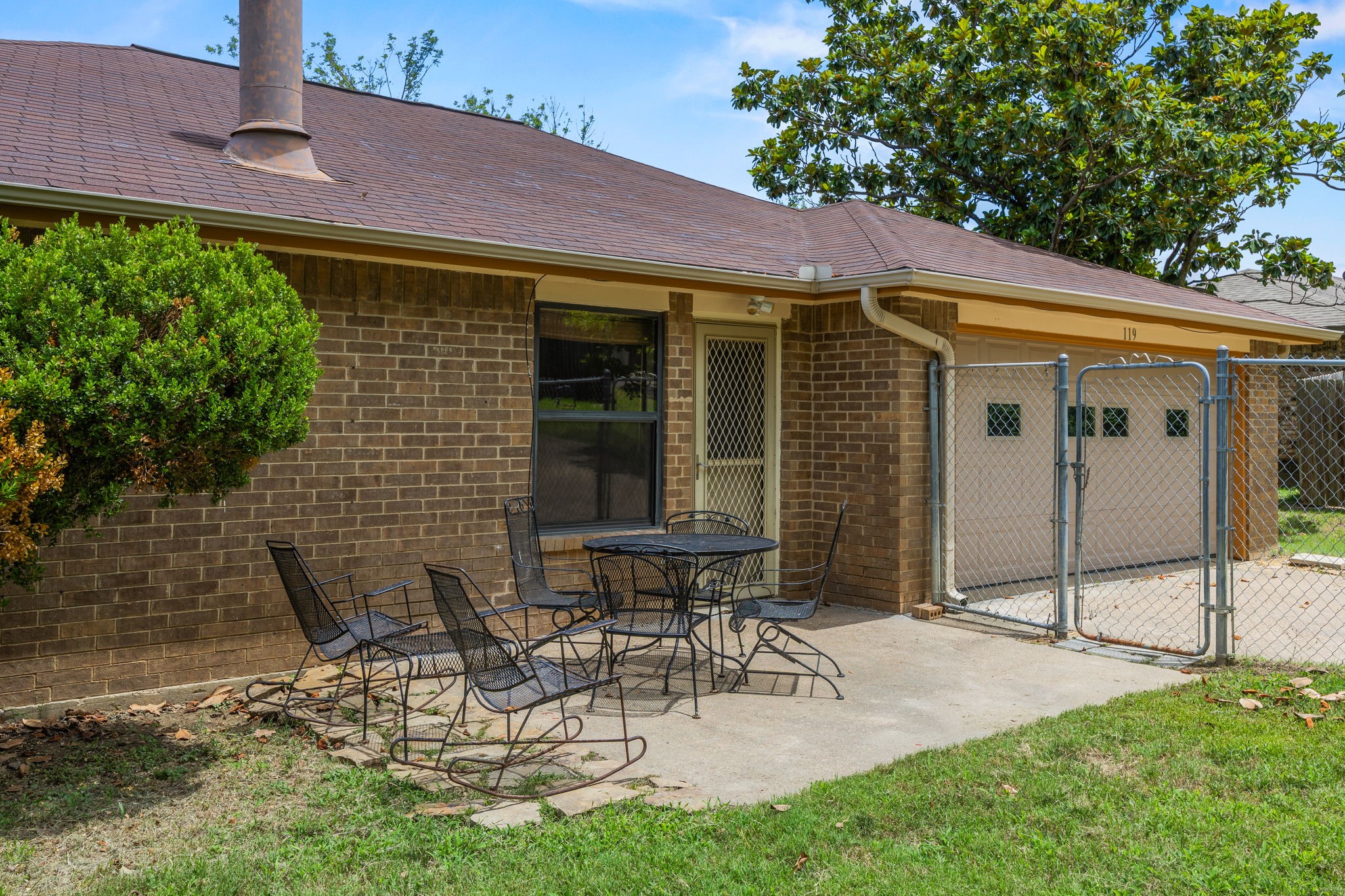 119 N Beltwoods Drive Desoto TX 75115