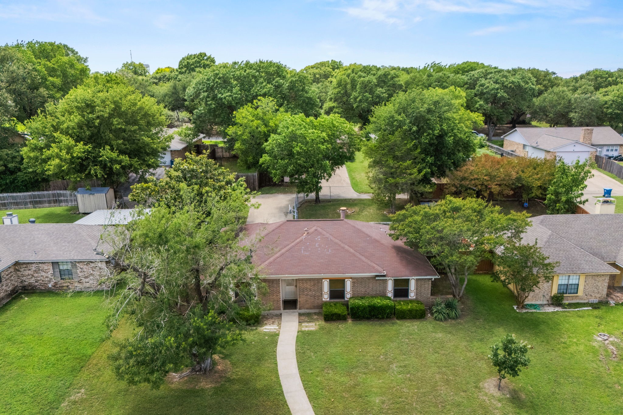 119 N Beltwoods Drive Desoto TX 75115