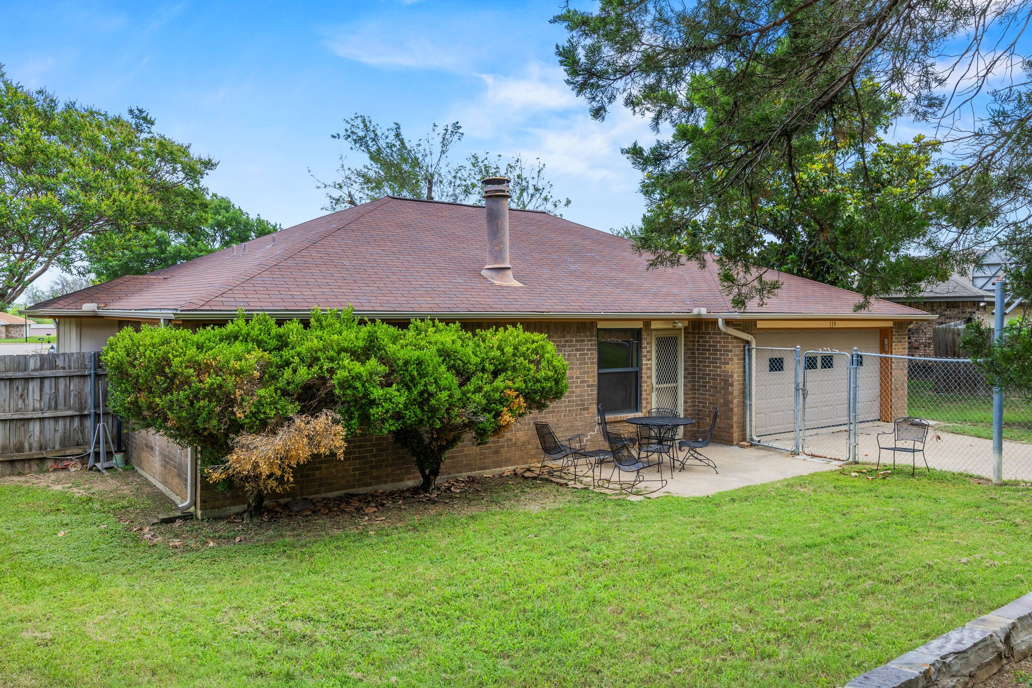 119 N Beltwoods Drive Desoto TX 75115