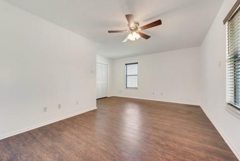301 Lipscomb Street Cleburne TX 76031