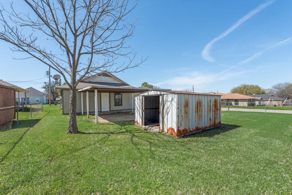 301 Lipscomb Street Cleburne TX 76031
