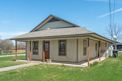 301 Lipscomb Street Cleburne TX 76031