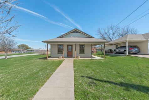301 Lipscomb Street Cleburne TX 76031