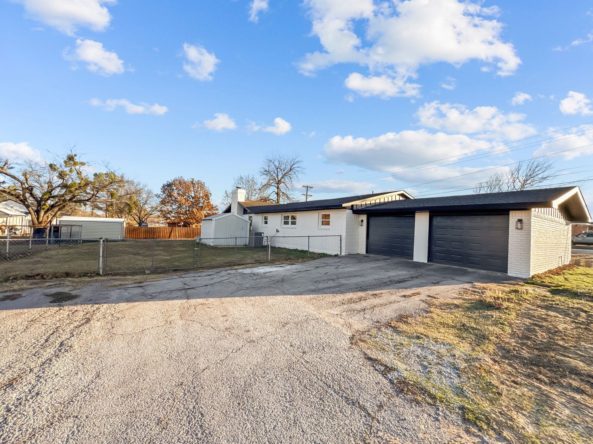 501 Roach Street Bowie TX 76230