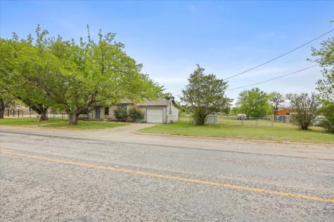 1313 Lipan Highway Granbury TX 76048