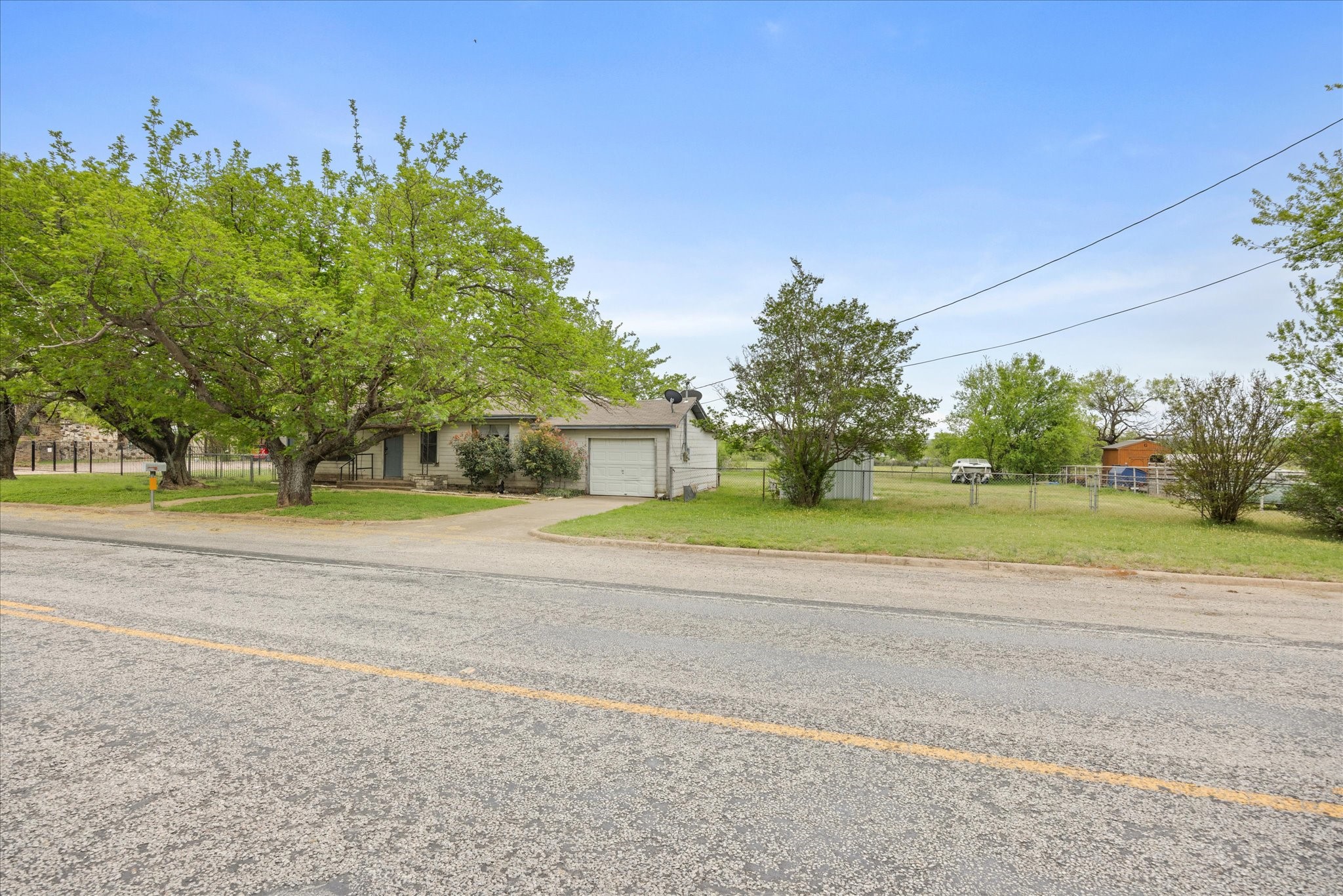 1313 Lipan Highway Granbury TX 76048