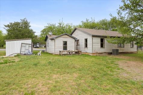 1313 Lipan Highway Granbury TX 76048