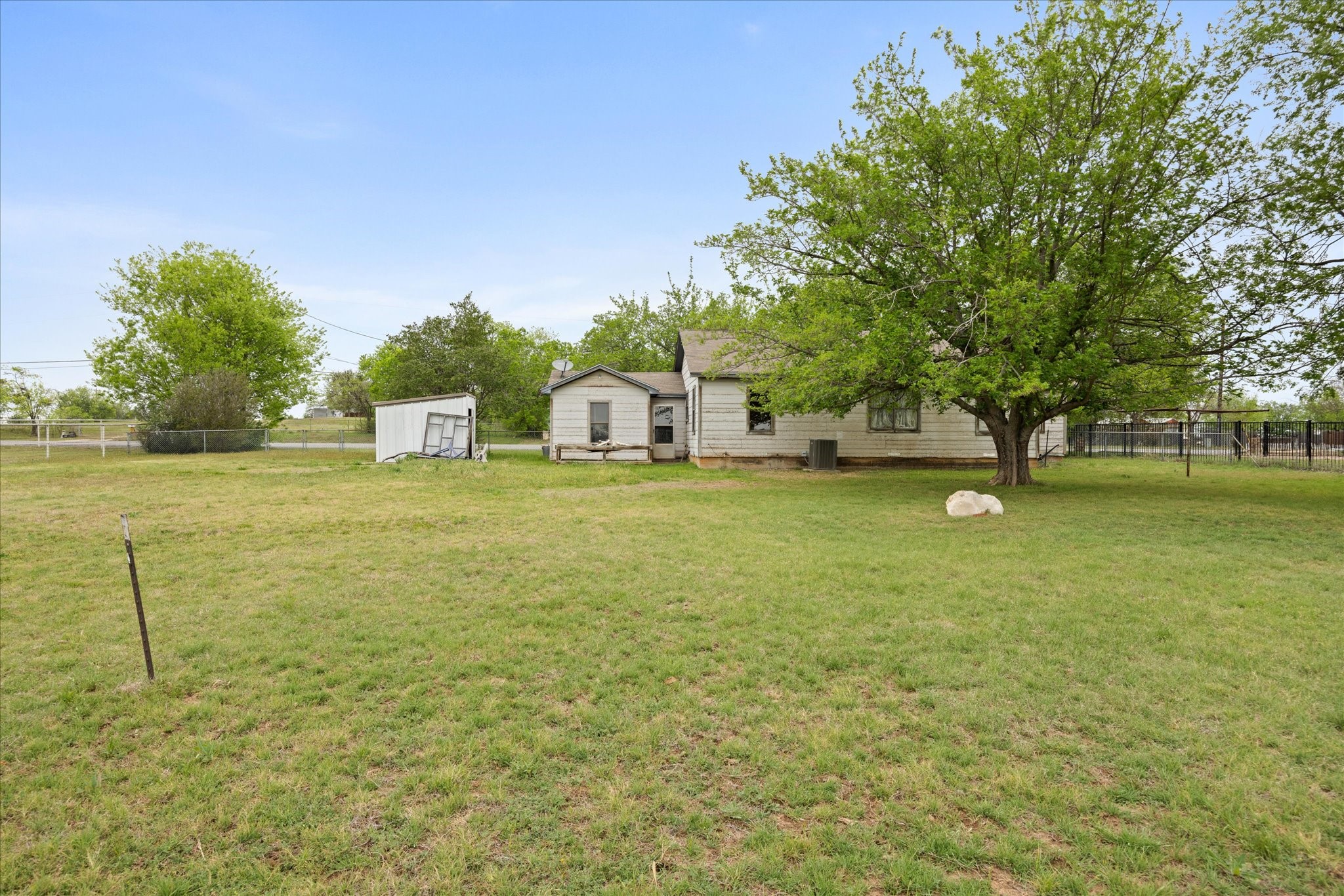 1313 Lipan Highway Granbury TX 76048