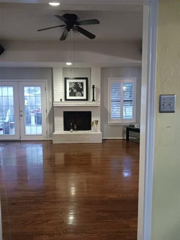 1517 Autumn Chase Square Bedford TX 76022