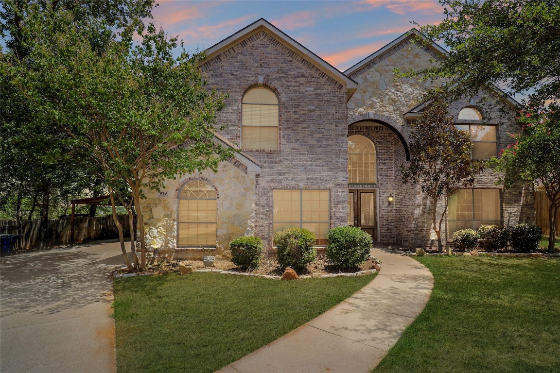 919 Greenfield Court Kennedale TX 76060