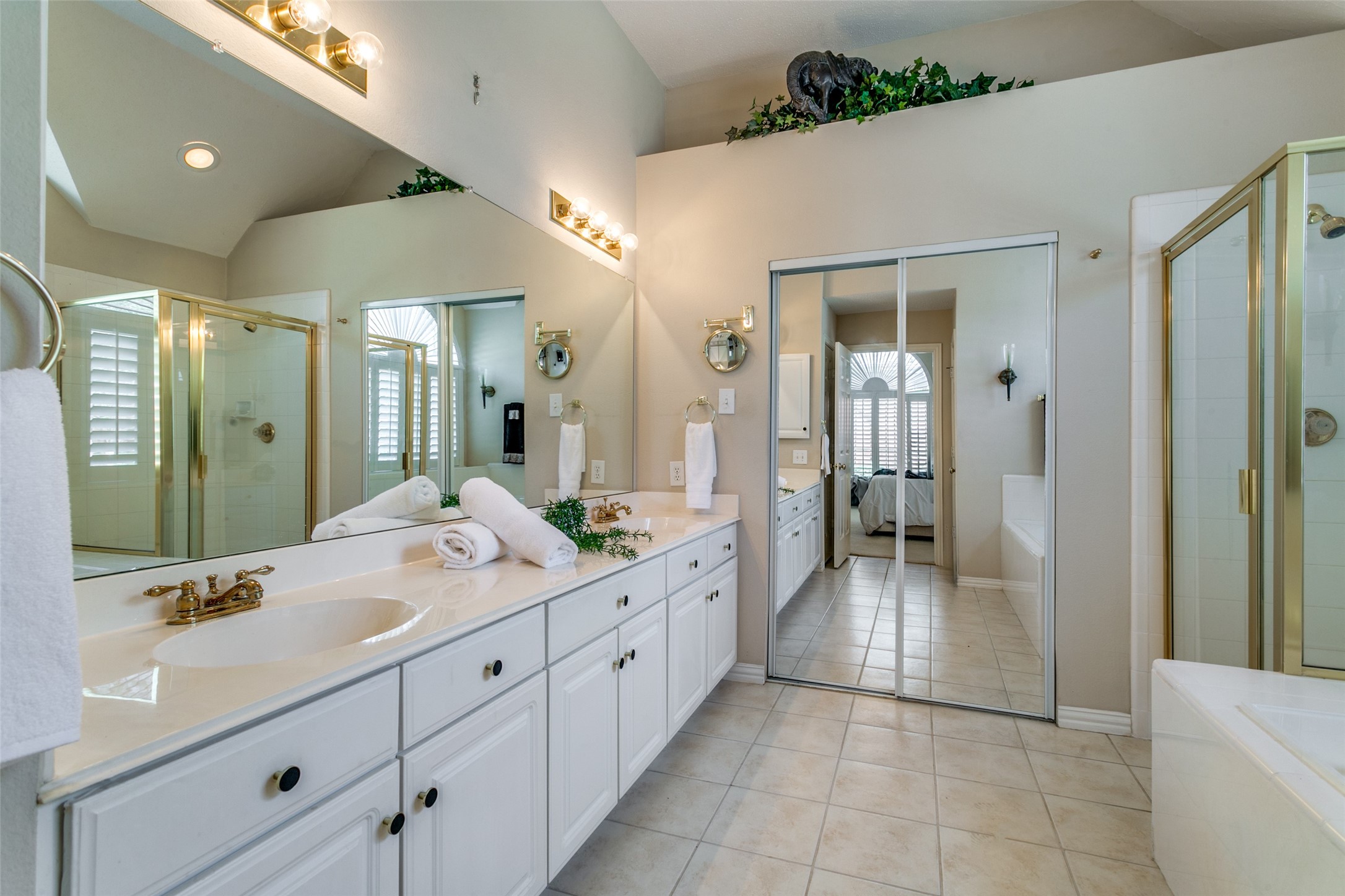14596 Blueberry Court Addison TX 75001