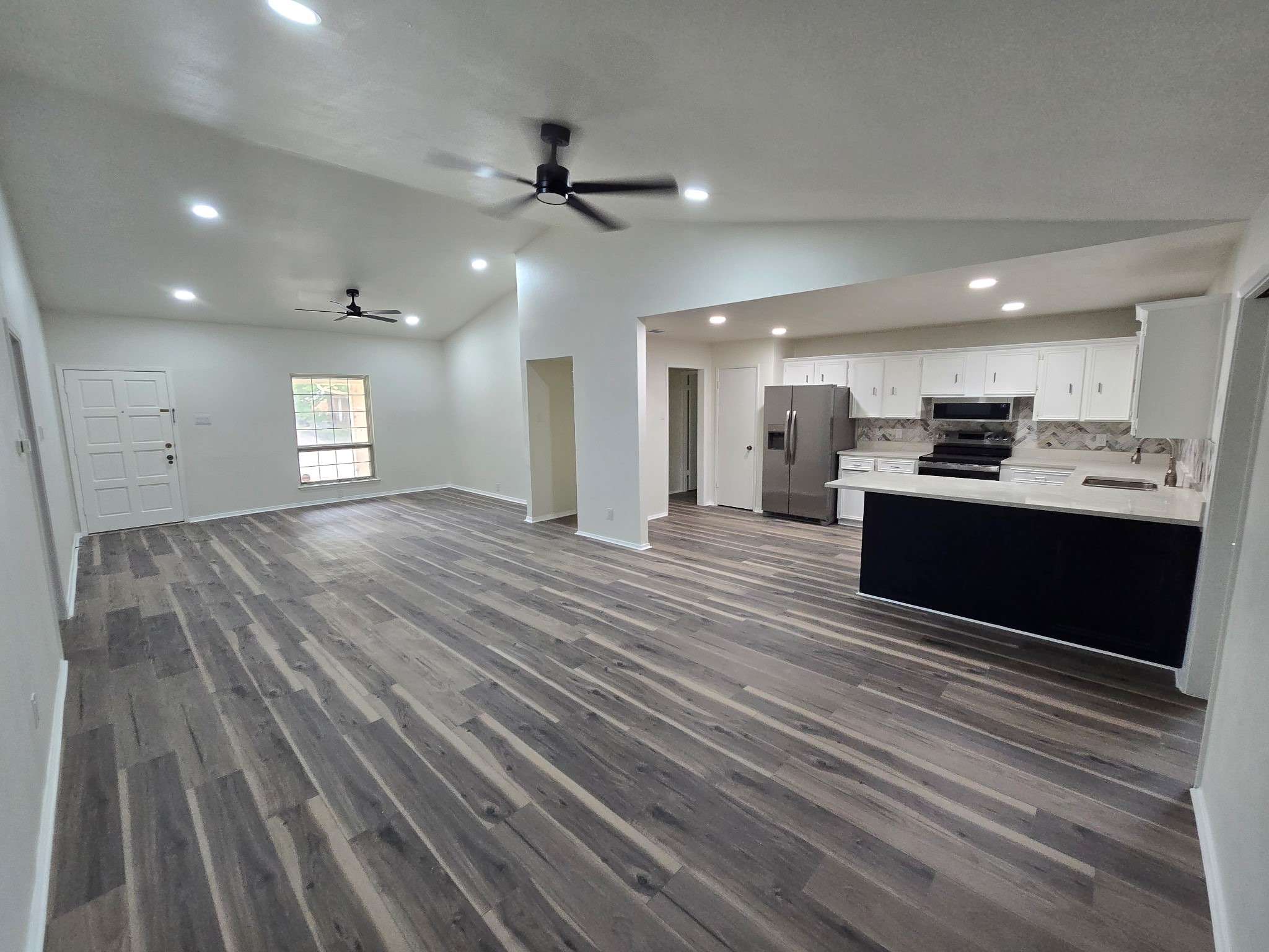 614 W Grenoble Drive Grand Prairie TX 75052