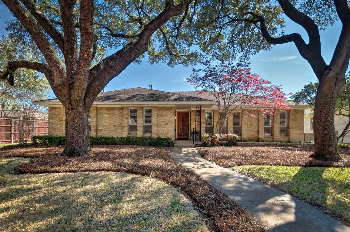 10424 Trailcliff Drive Dallas TX 75238