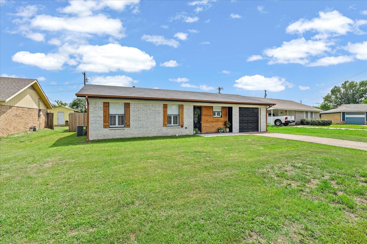 2408 Morris Drive Corsicana TX 75110