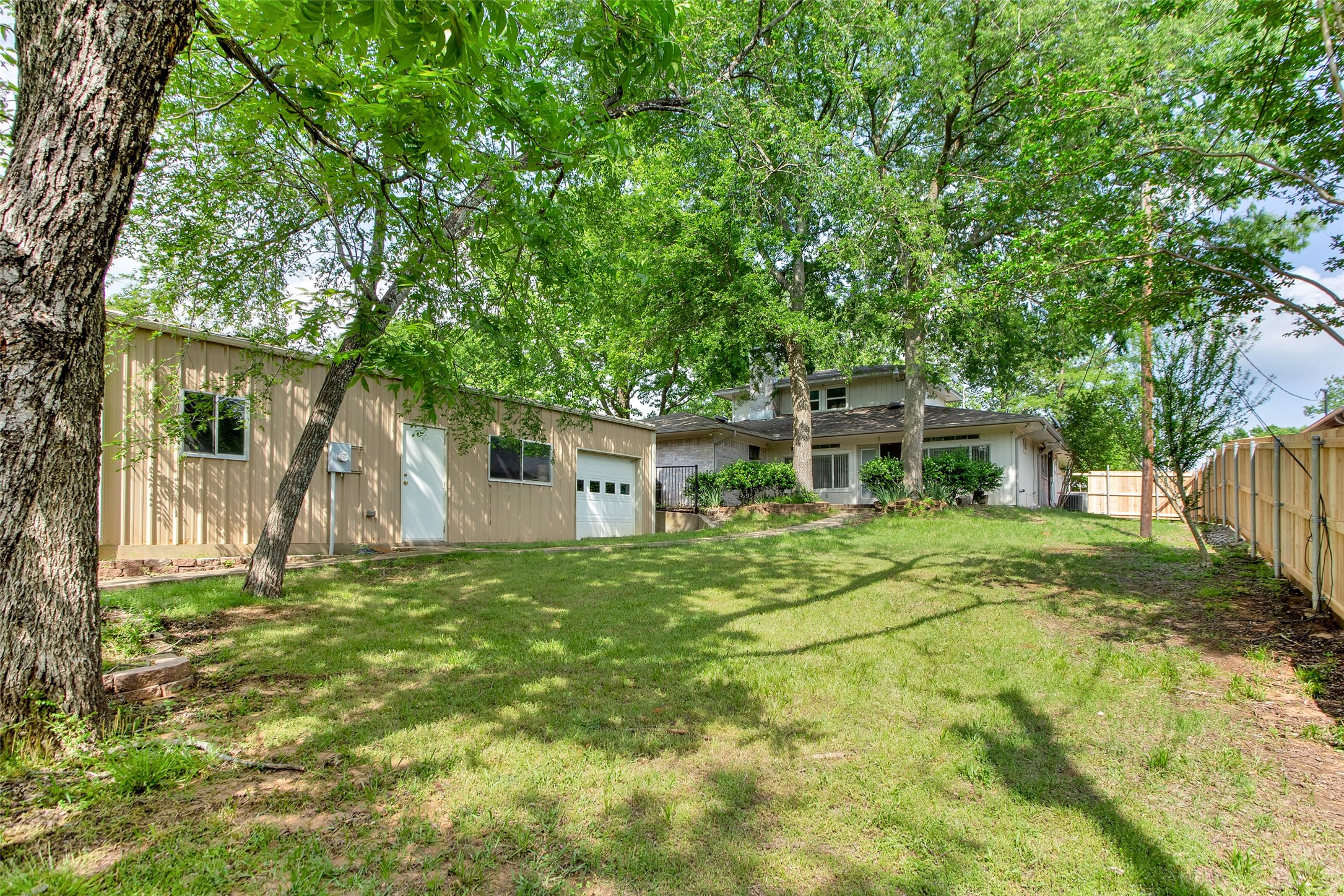 2601 Arapaho Circle Denison TX 75020