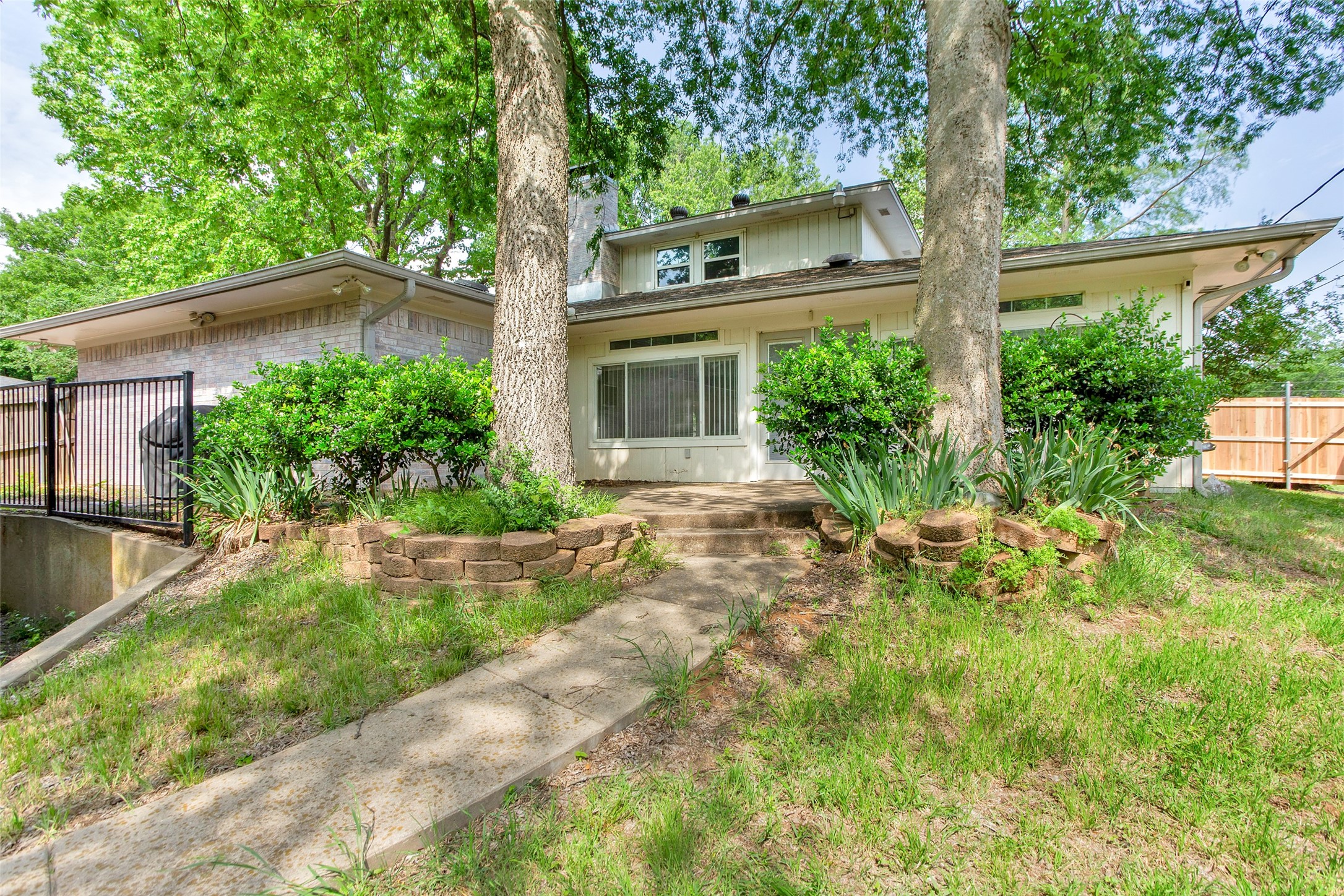 2601 Arapaho Circle Denison TX 75020
