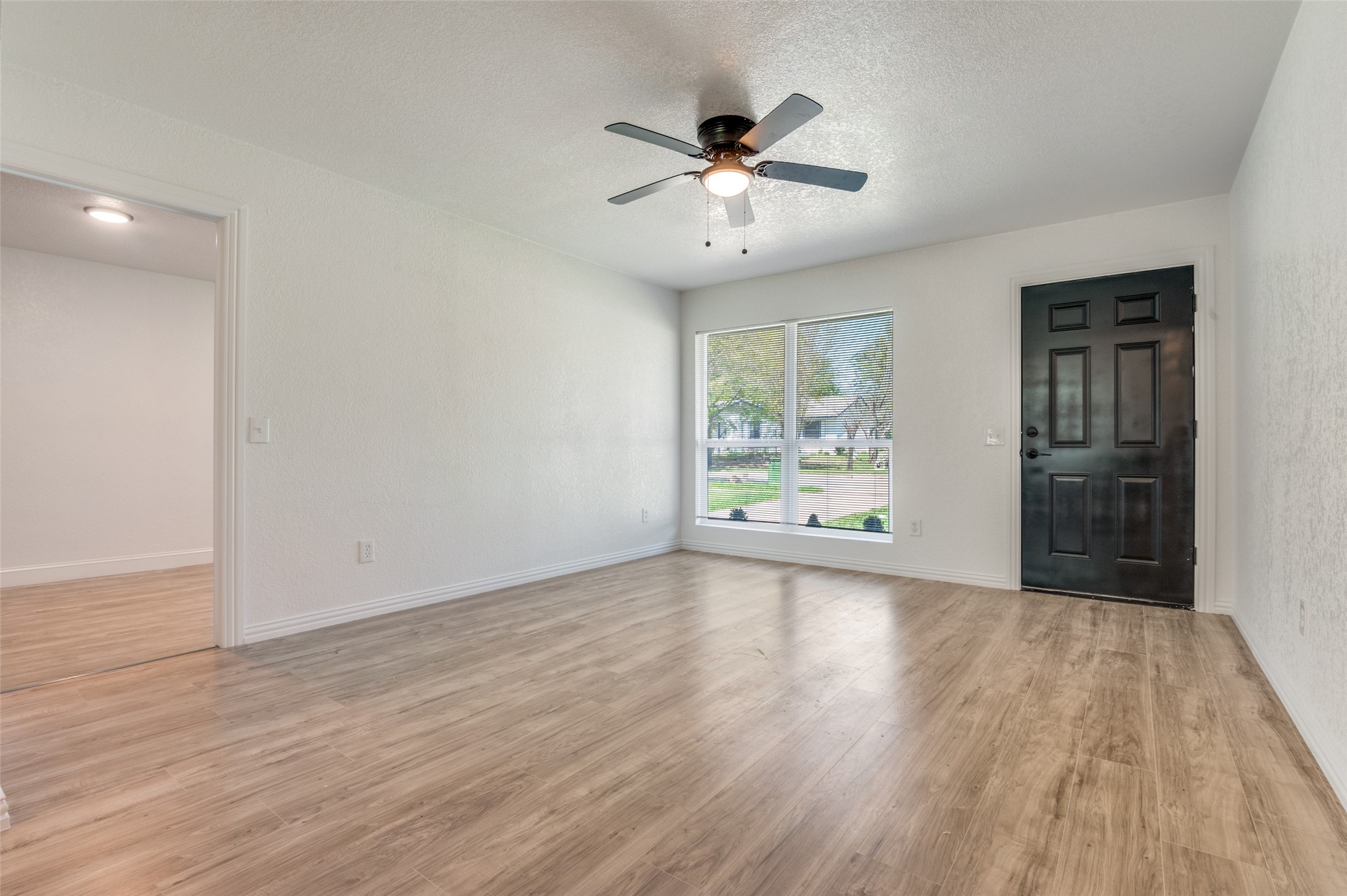 4625 Kyle Drive Balch Springs TX 75180