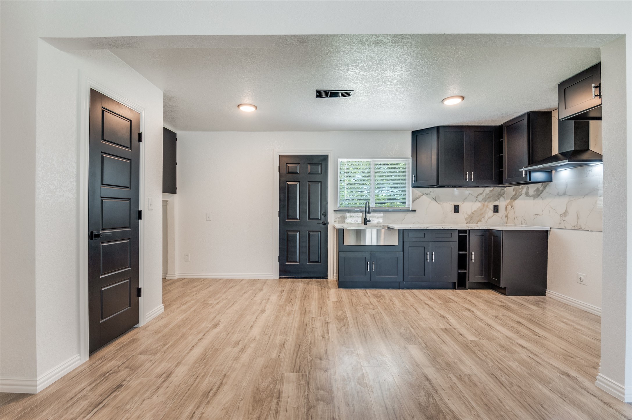 4625 Kyle Drive Balch Springs TX 75180