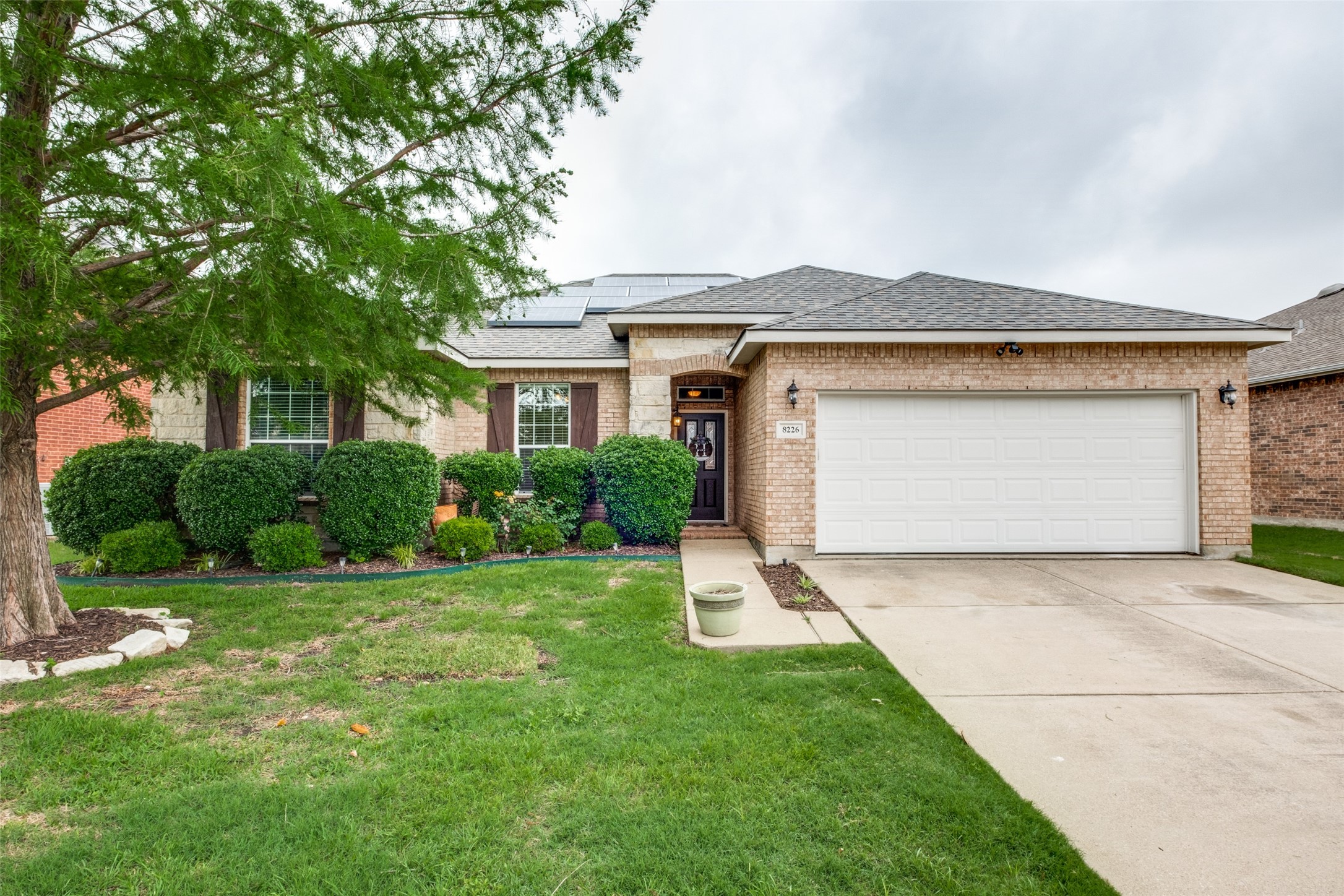 8226 Atherton Street Arlington TX 76002