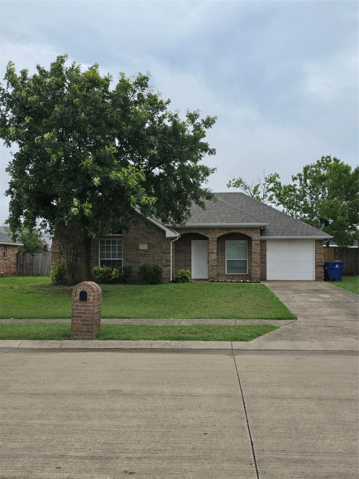 632 Oliver Lane Waxahachie TX 75165
