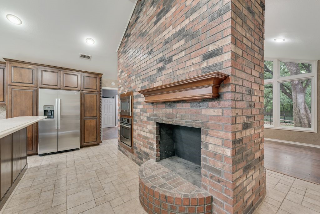 4500 Hacienda Drive Arlington TX 76017