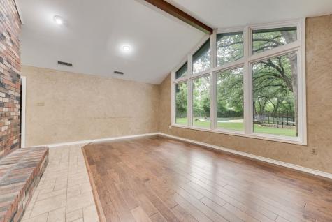 4500 Hacienda Drive Arlington TX 76017