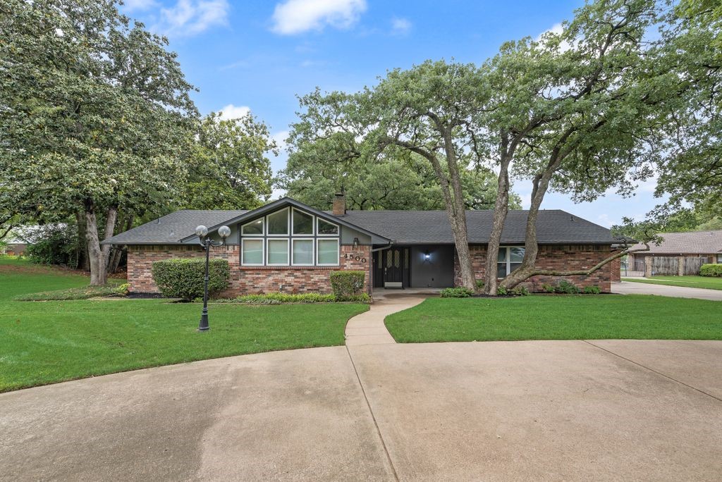 4500 Hacienda Drive Arlington TX 76017