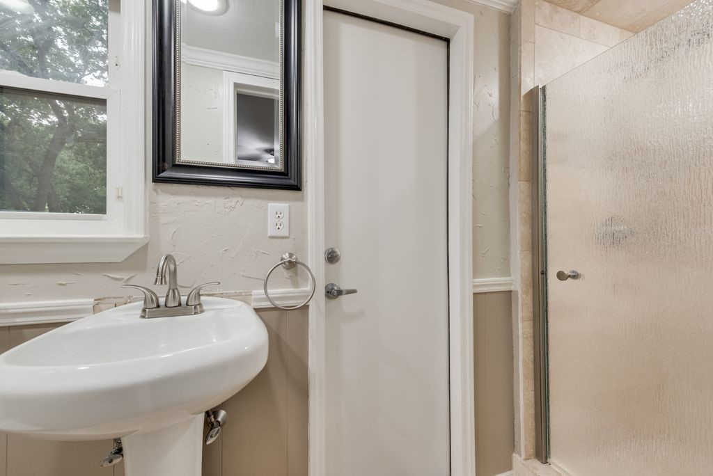 4500 Hacienda Drive Arlington TX 76017