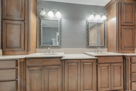 4500 Hacienda Drive Arlington TX 76017