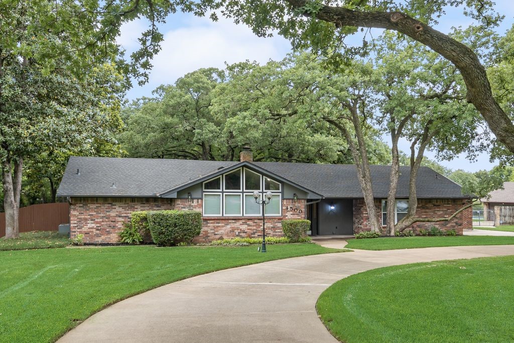 4500 Hacienda Drive Arlington TX 76017