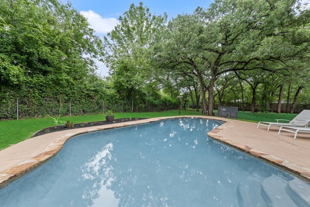 4500 Hacienda Drive Arlington TX 76017