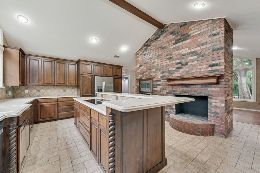 4500 Hacienda Drive Arlington TX 76017
