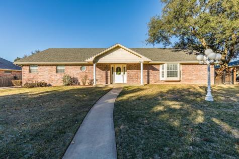 1102 S Harrison Street West TX 76691