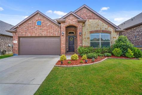 5828 Canyon Oaks Lane Fort Worth TX 76137