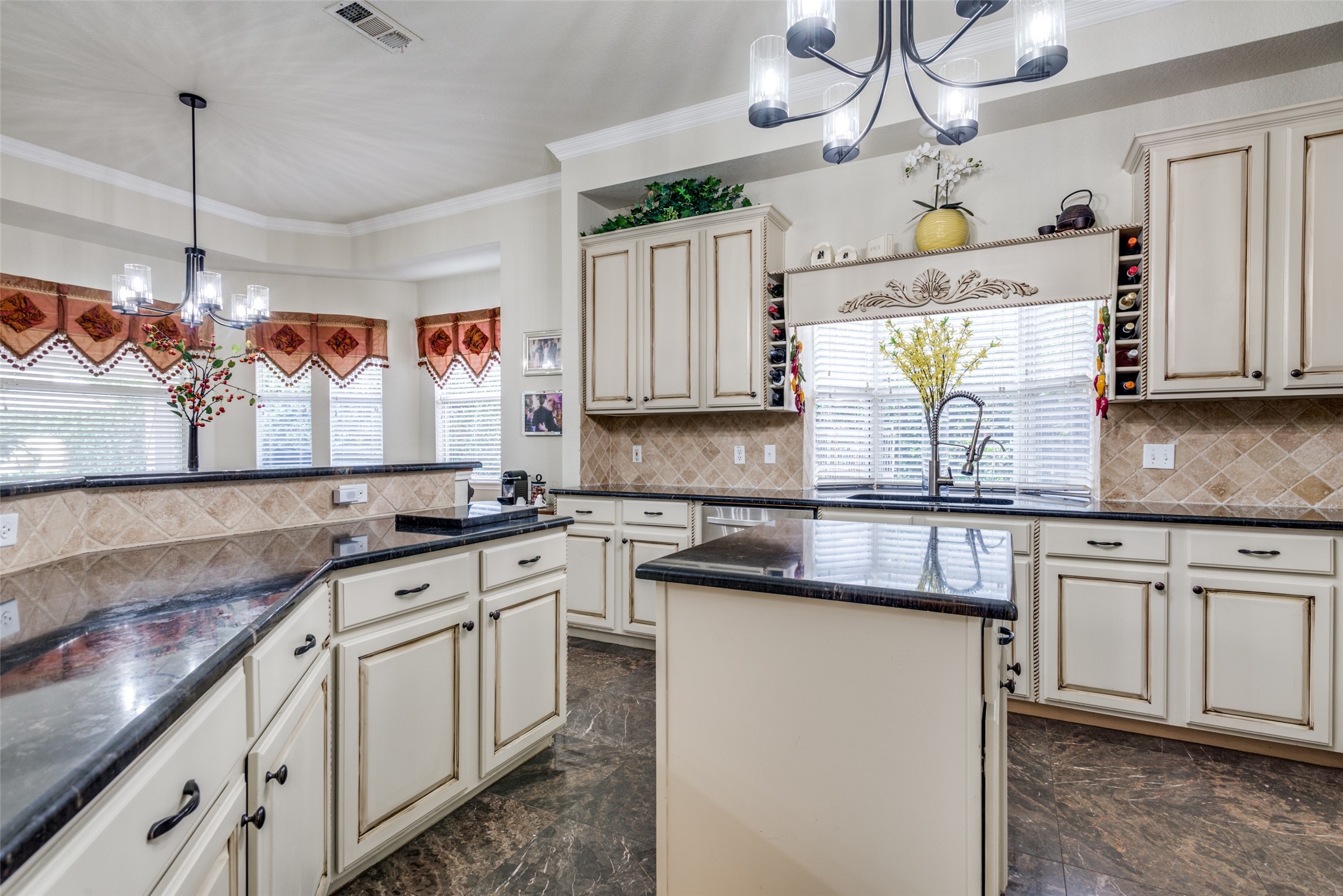 6417 Creekdale Drive The Colony TX 75056