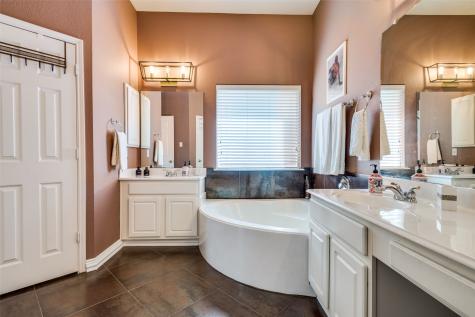 6417 Creekdale Drive The Colony TX 75056