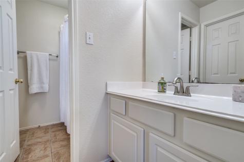 6417 Creekdale Drive The Colony TX 75056