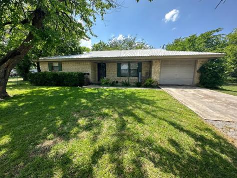 803 N Miller Street Decatur TX 76234