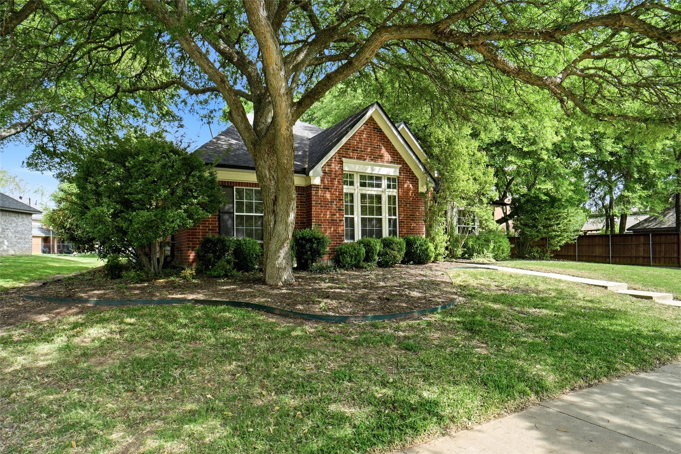 2004 Kings Drive Flower Mound TX 75028