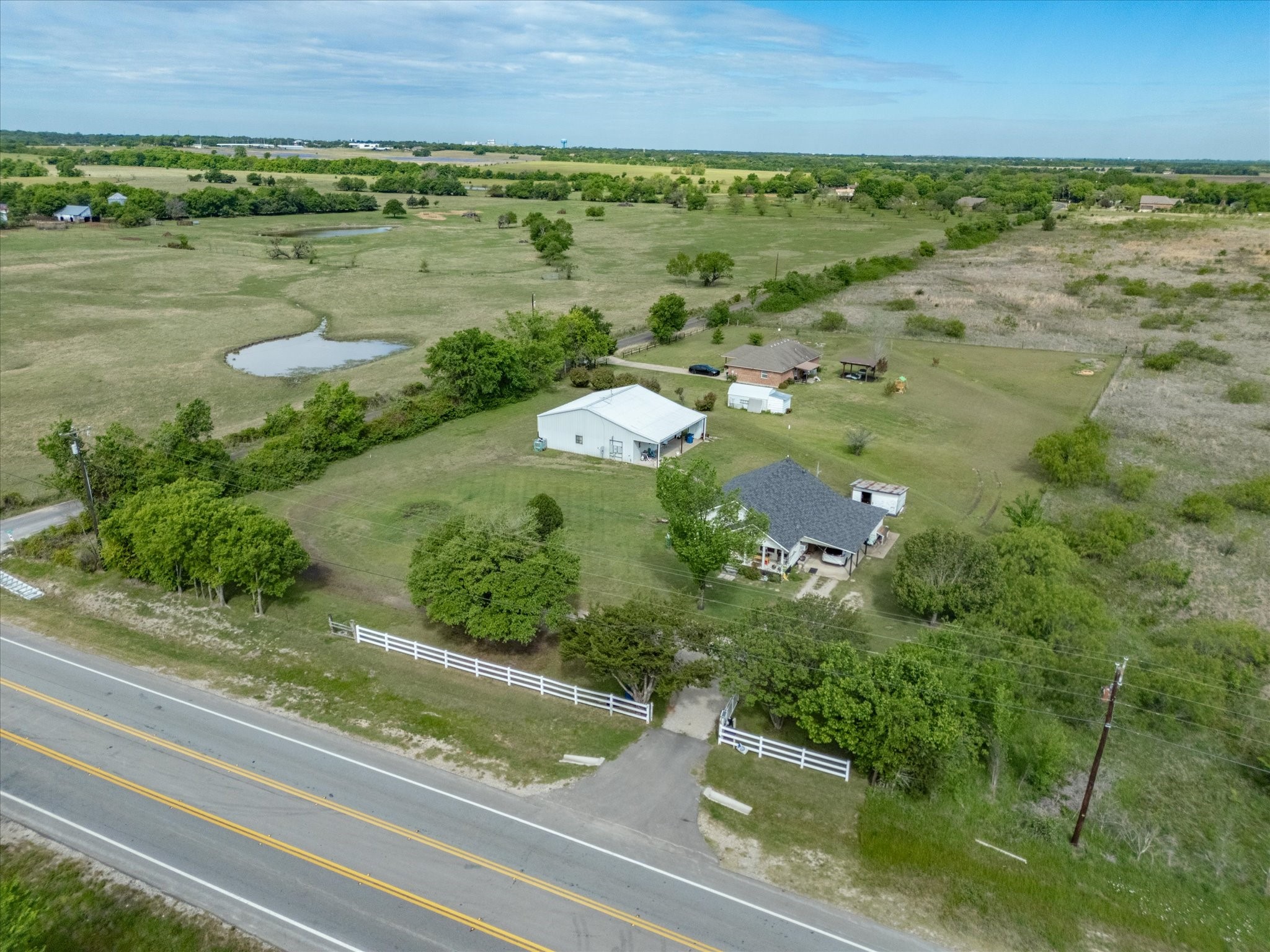 2414 E Ennis Avenue Ennis TX 75119