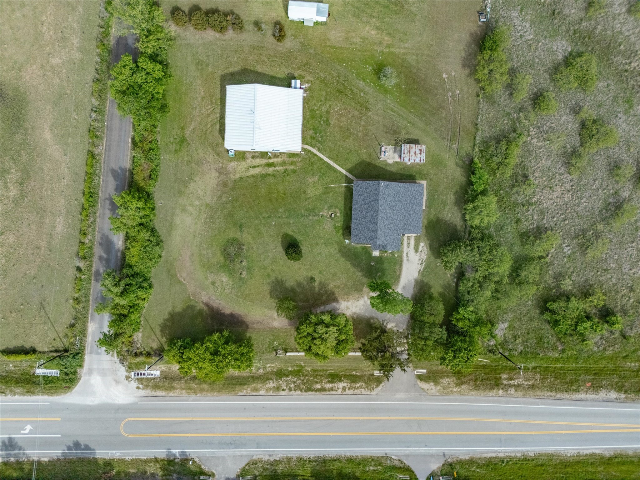 2414 E Ennis Avenue Ennis TX 75119