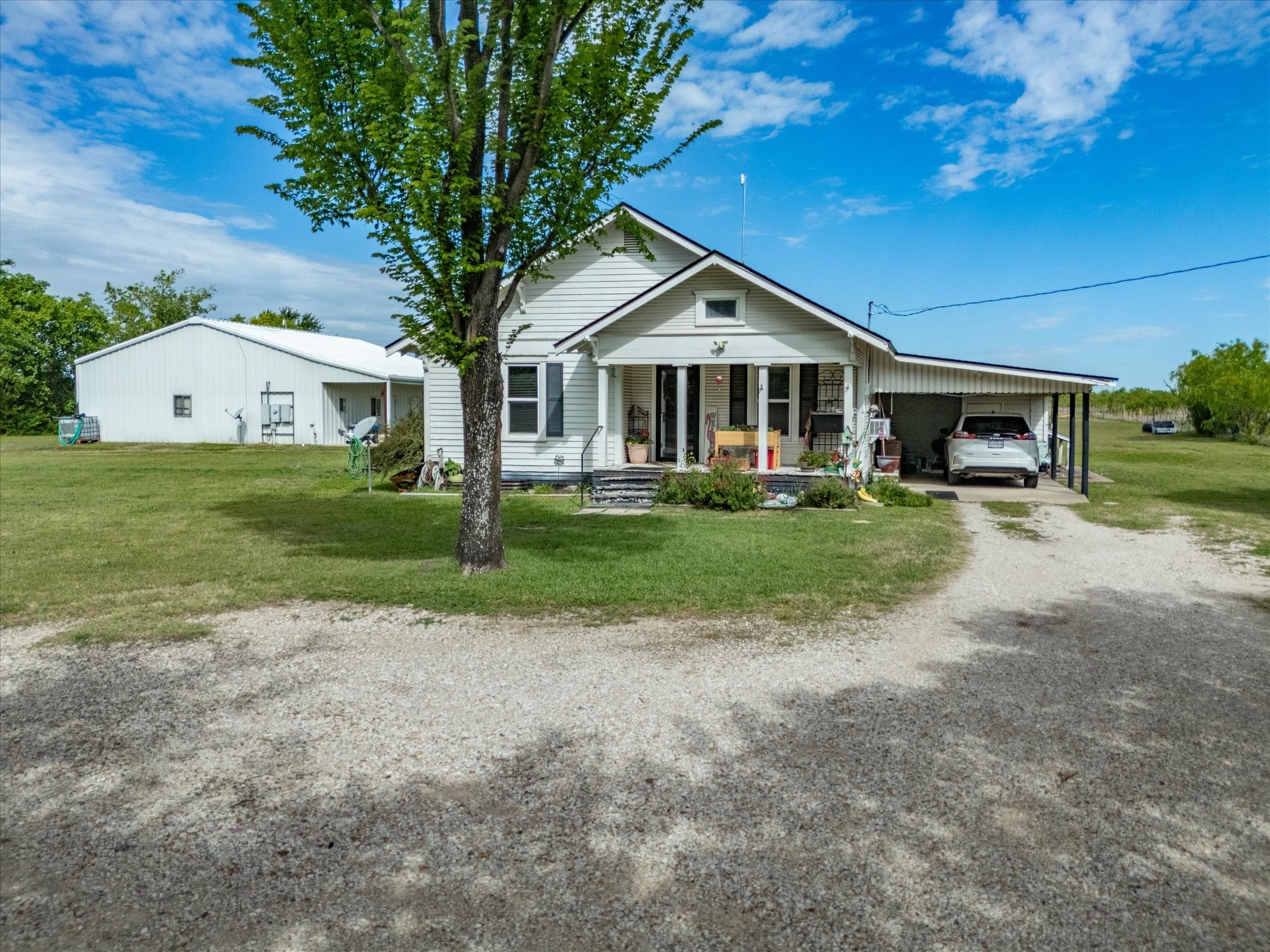 2414 E Ennis Avenue Ennis TX 75119