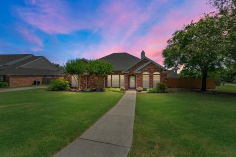 110 Hummingbird Lane Justin TX 76247
