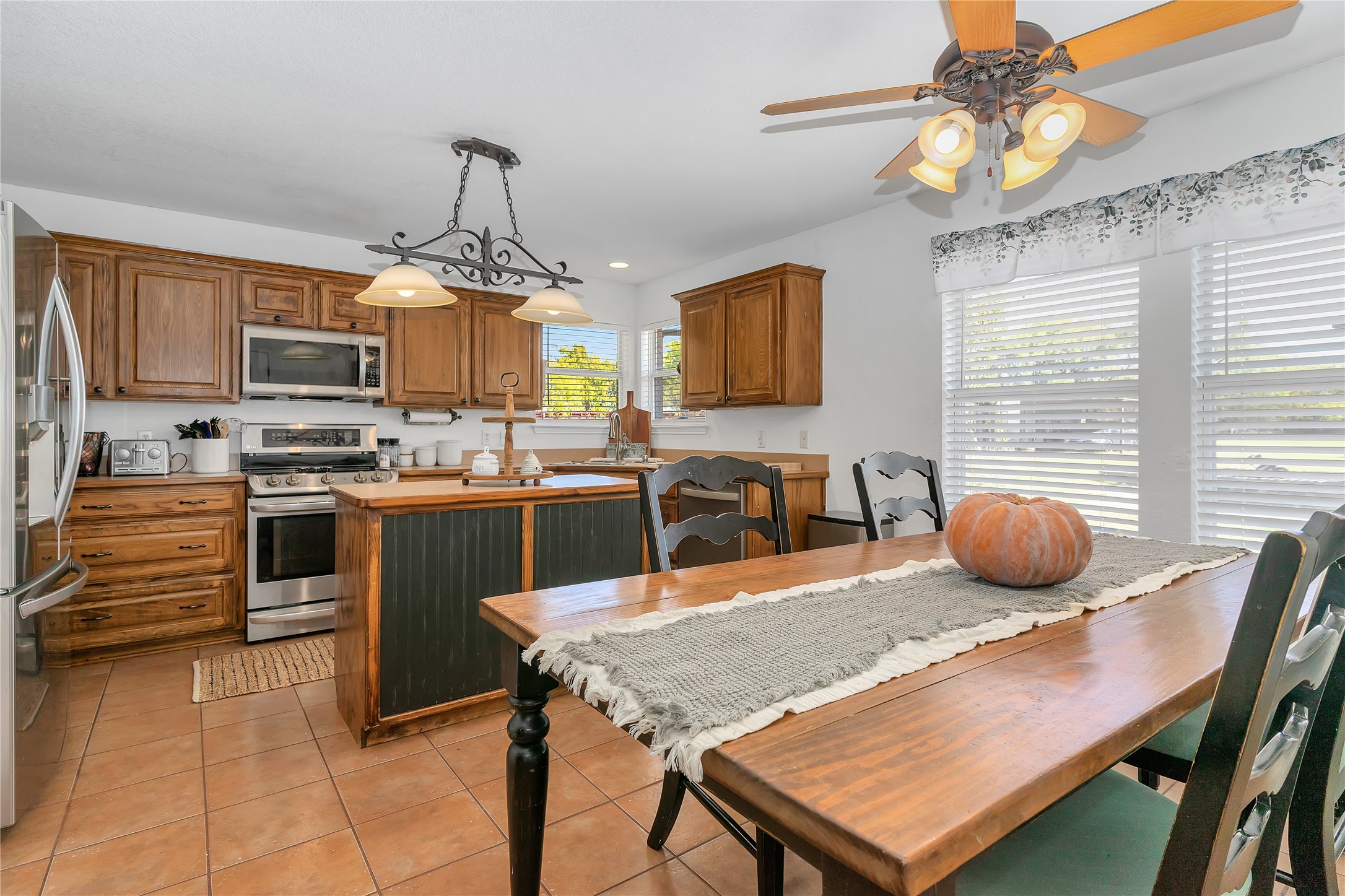 11008 Flores Trail Crowley TX 76036