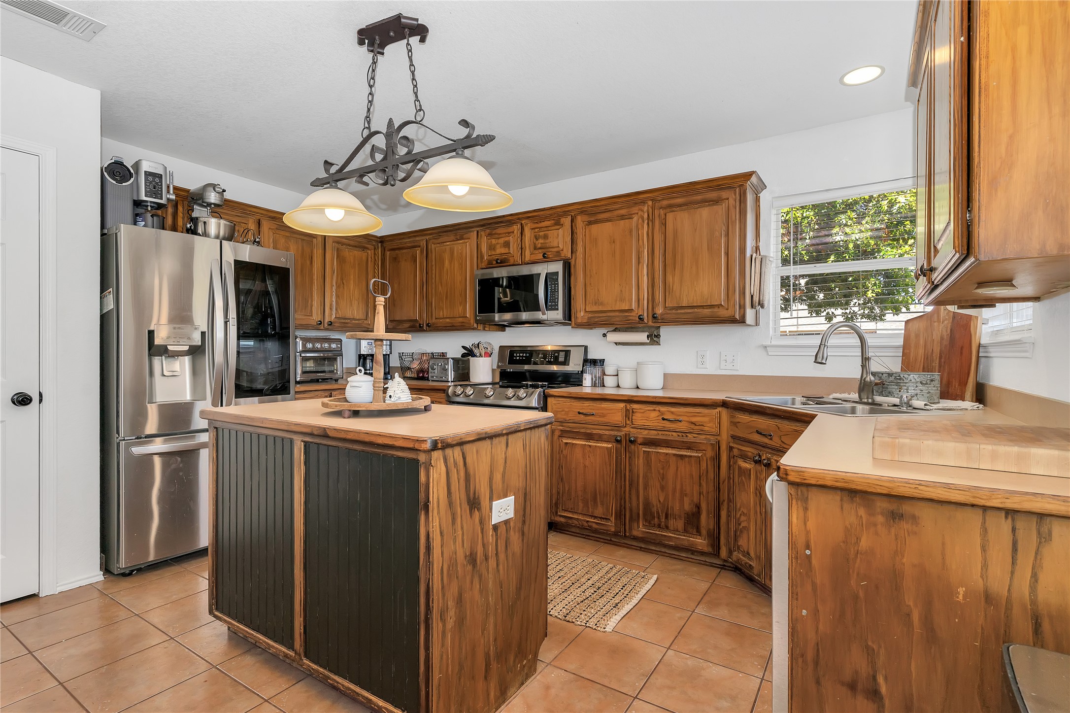 11008 Flores Trail Crowley TX 76036