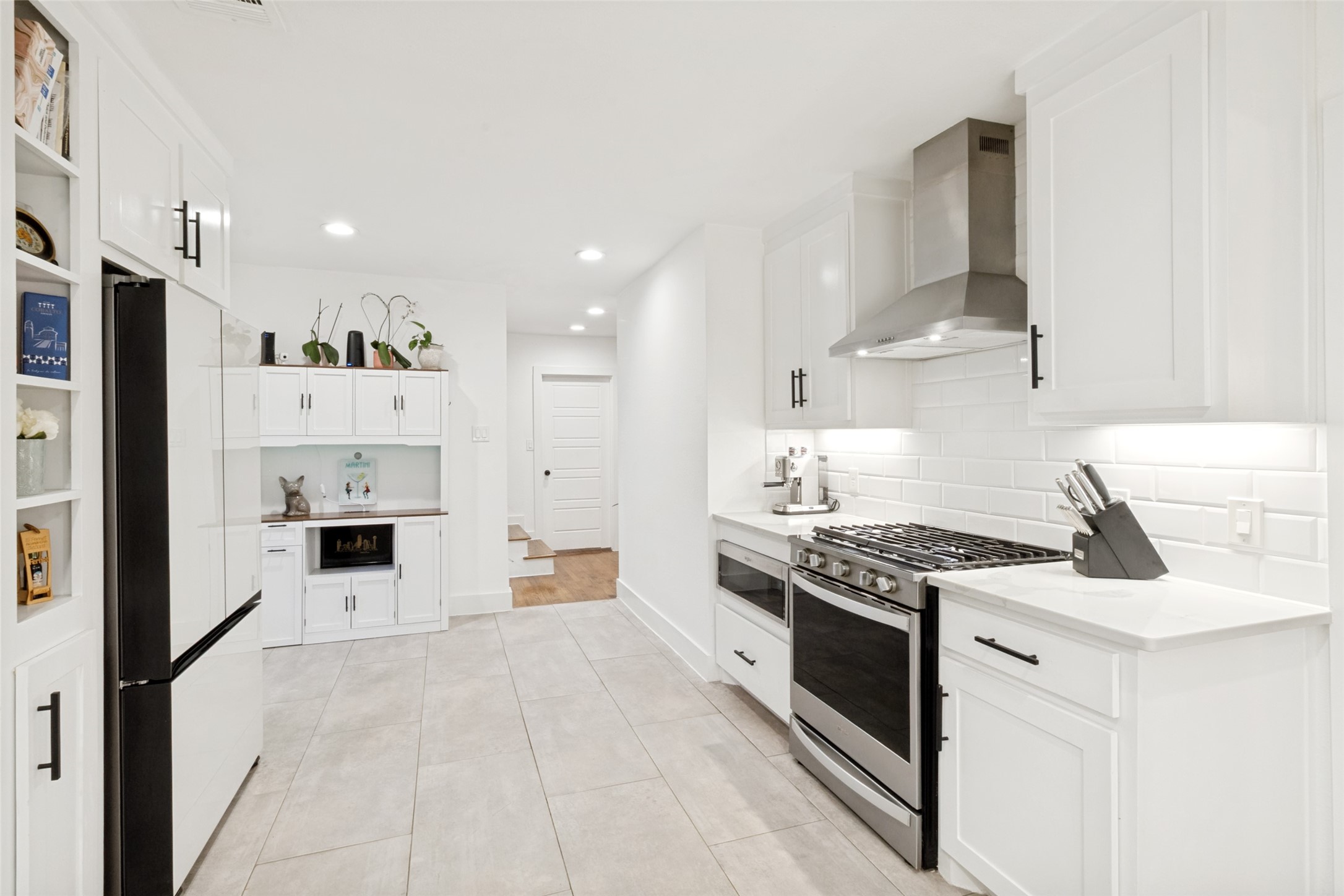 6867 Gaston Avenue Dallas TX 75214